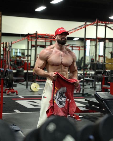 bradley martyn physique|The Phenomenal Fitness Journey of Bradley Martyn: From。